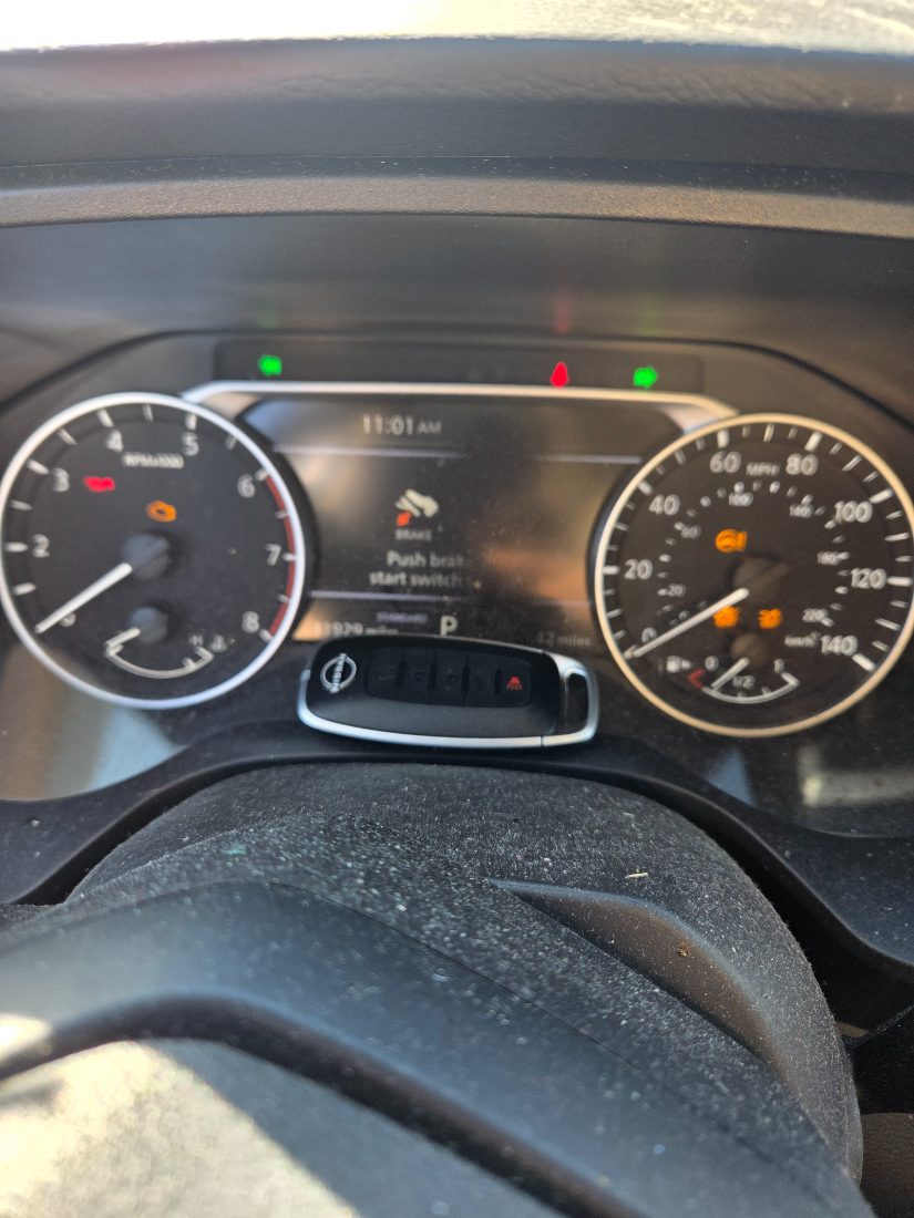 Dash cluster confirming a programmed key